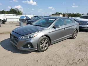 Hyundai Sonata LIMITED 2.4L 4 2019
