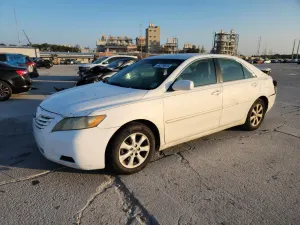 Toyota Camry BASE 2.5L 4 2010
