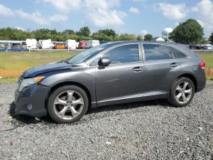 Toyota Venza LE 3.5L 6 2012