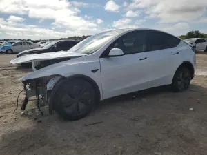 Tesla Model Y 2026