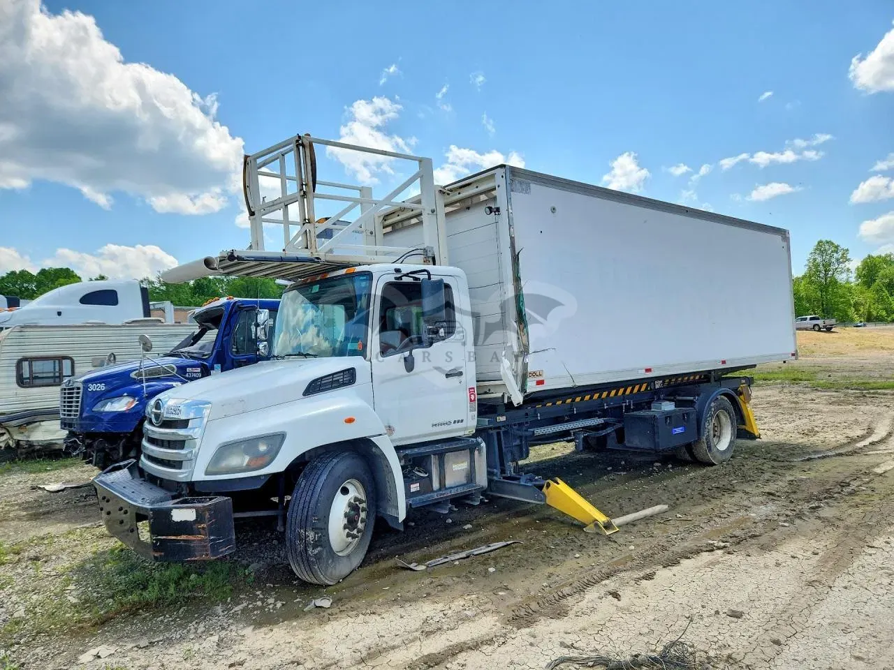 Hino Motors 338 7.6L 6 2018