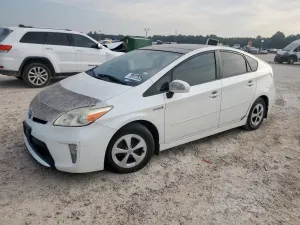 Toyota Prius 1.8L 4 2013
