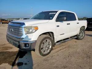 Toyota Tundra CREWMAX SR5 5.7L 8 2014