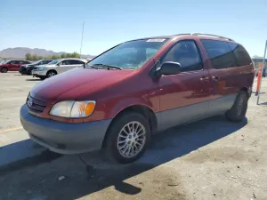 Toyota Sienna CE 3.0L 6 2003