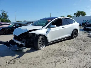 Tesla Model X 2023