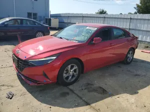Hyundai Elantra SE 2.0L 4 2021