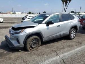 Toyota Rav4 LE 2.5L 4 2024