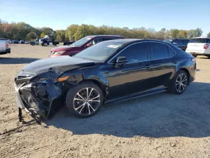 Toyota Camry SE 2.5L 4 2020
