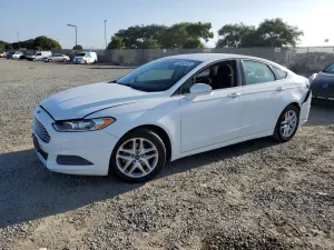 Ford Fusion SE 2.5L 4 2013