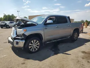 Toyota Tundra CREWMAX LIMITED 5.7L 8 2014