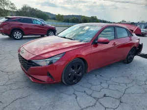 Hyundai Elantra SEL 2.0L 4 2021