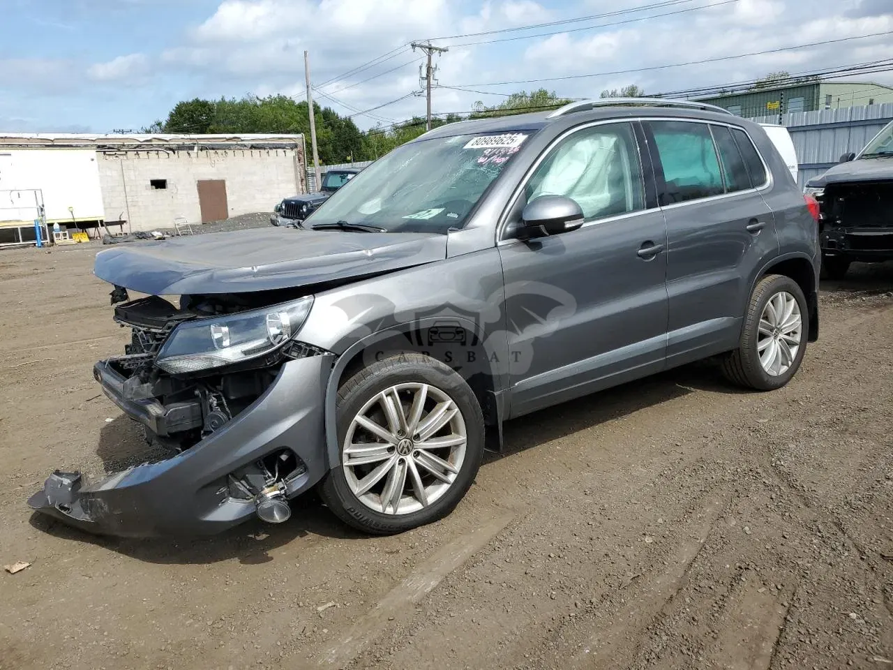 Volkswagen Tiguan S 2.0L 4 2014