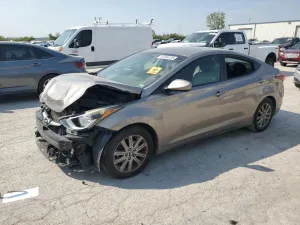 Hyundai Elantra SE 1.8L 4 2016