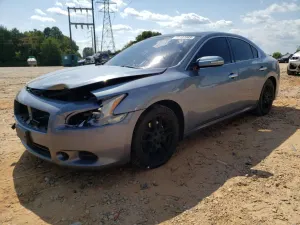 Nissan Maxima S 3.5L 6 2011