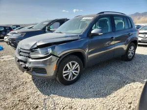 Volkswagen Tiguan S 2.0L 4 2016