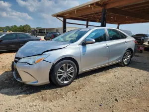 Toyota Camry LE 2.5L 4 2016