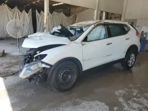 Nissan Rogue S 2.5L 4 2015