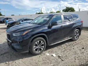 Toyota Highlander L 2.4L 4 2023