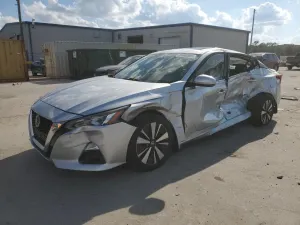 Nissan Altima SL 2.5L 4 2019