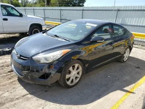 Hyundai Elantra GLS 1.8L 4 2013