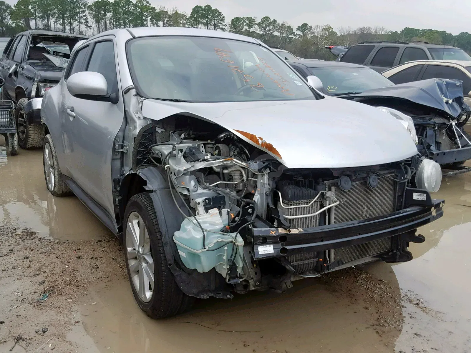 Nissan Juke S 1.6L 4 2013