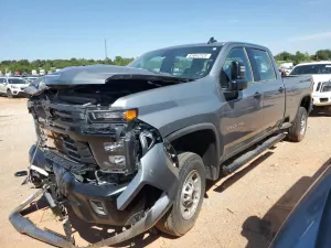 Chevrolet Silverado 1500 6.6L 8 2024