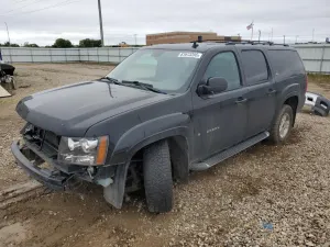 Chevrolet Suburban K1500 LT 5.3L 8 2013