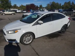 Ford Focus SE 2.0L 4 2016