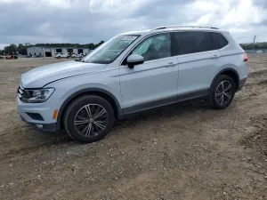 Volkswagen Tiguan SE 2.0L 4 2018