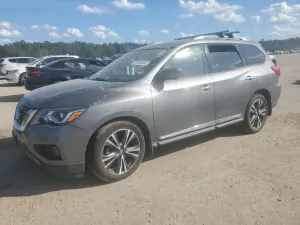 Nissan Pathfinder S 3.5L 6 2019