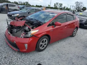 Toyota Prius 1.8L 4 2013