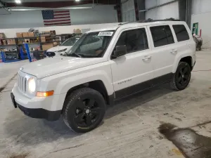 Jeep Patriot LATITUDE 2.4L 4 2016