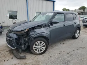 Kia Soul LX 2.0L 4 2020
