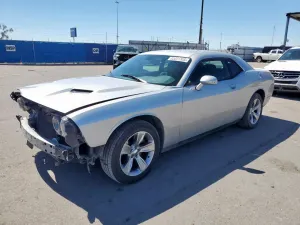 Dodge Challenger SXT 3.6L 6 2020