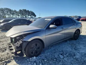 Hyundai Elantra SEL 2.0L 4 2021