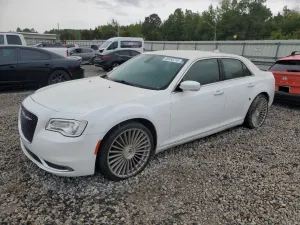 Chrysler 300 LIMITED 3.6L 6 2015