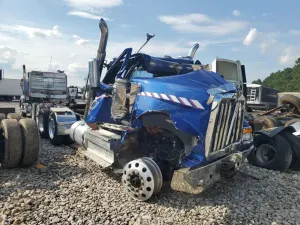 International HX Series 15.0L 6 2023