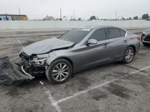 Infiniti Q50 BASE 2.0L 4 2017
