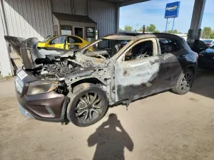 Mercedes-Benz GLA 2.0L 4 2015