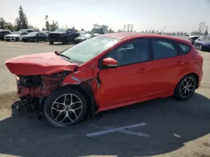Ford Focus SE 2.0L 4 2015