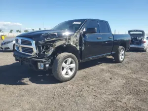 RAM 1500 ST 5.7L 8 2013