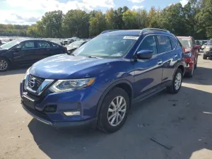 Nissan Rogue SV 2.5L 4 2017