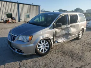 Chrysler Town & Country TOURING 3.6L 6 2016
