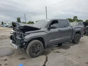 Toyota Tundra CREWMAX SR 3.4L 6 2025
