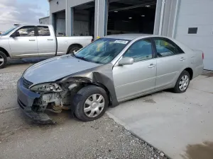 Toyota Camry LE 2.4L 4 2004