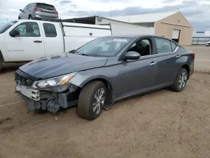 Nissan Altima S 2.5L 4 2020