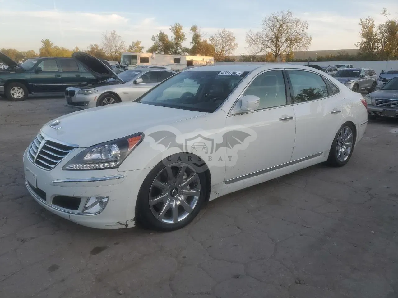 Hyundai Equus SIGNATURE 5.0L 8 2012