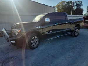 Nissan Titan SV 5.6L 8 2024