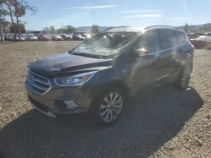 Ford Escape TITANIUM 2.0L 4 2017