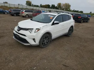 Toyota Rav4 SE 2.5L 4 2016